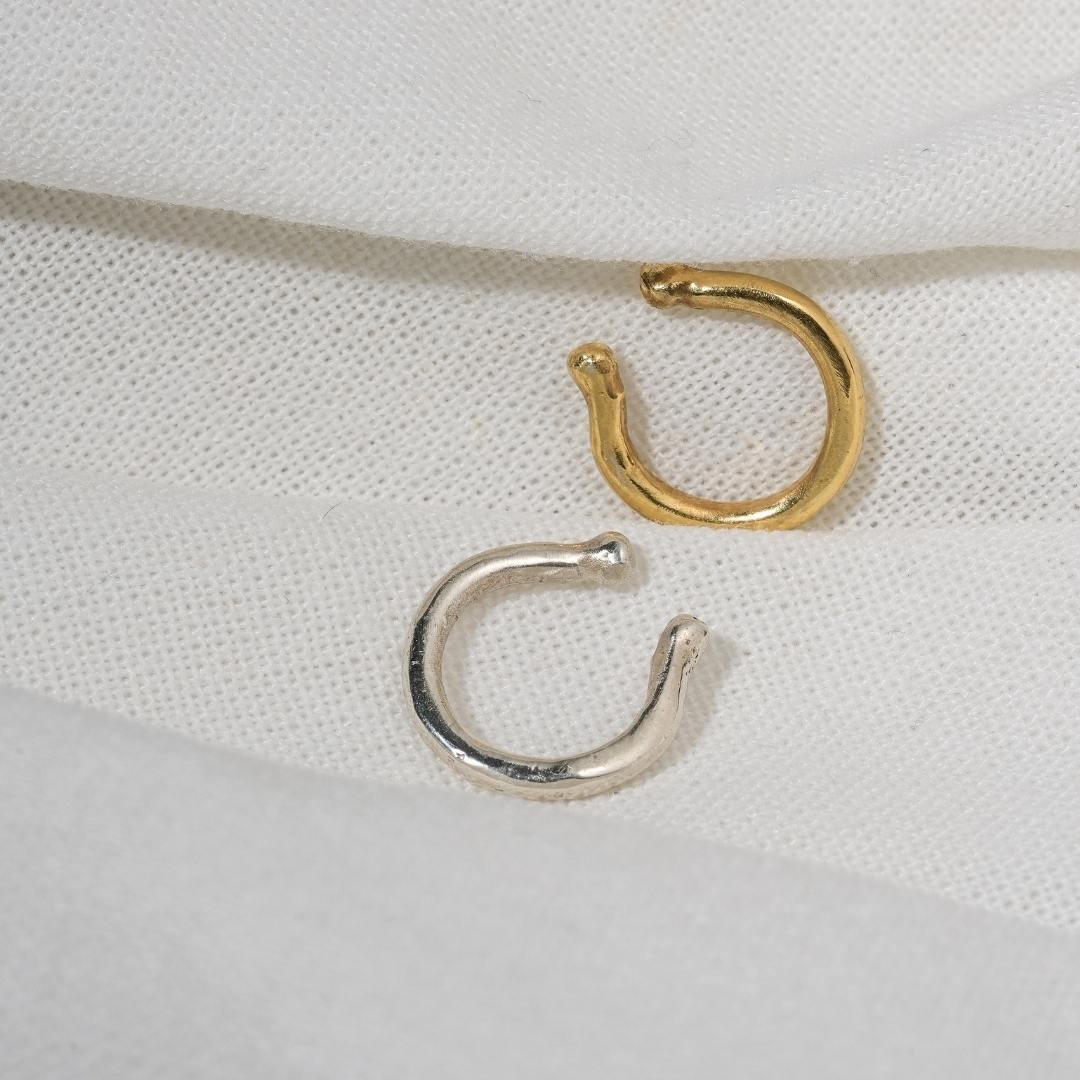 חבק אוזן ליין • Line ear cuff