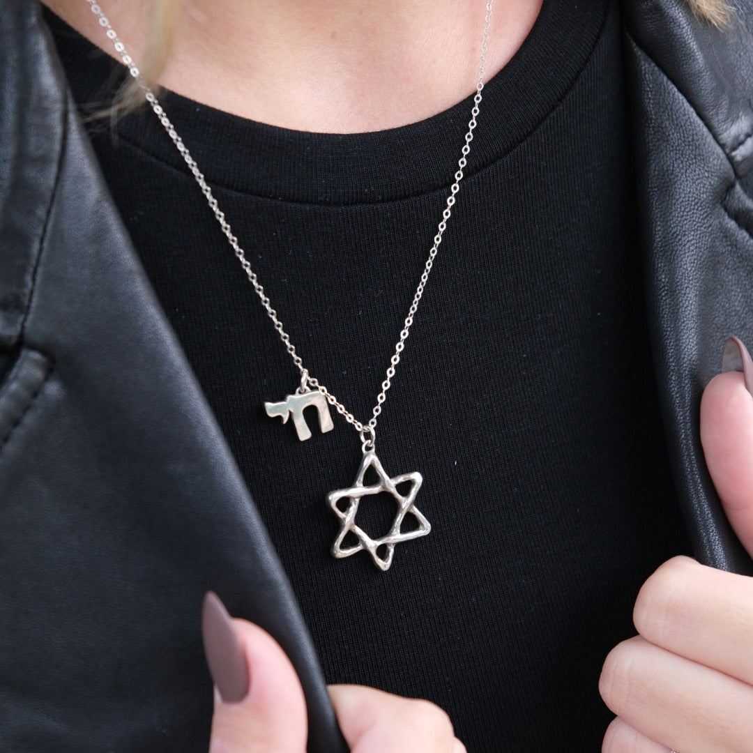 תליון חי